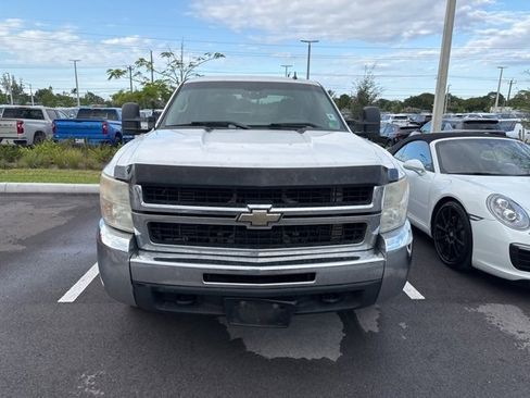 Used 2009 Chevrolet Silverado 2500 LT image 2