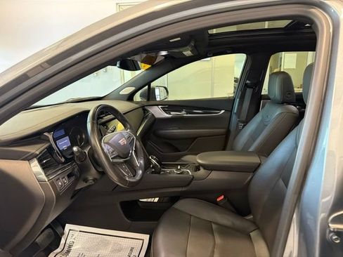 Used 2020 Cadillac XT5 Premium Luxury AWD/4WD image 13