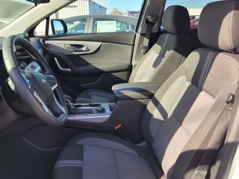 Used 2025 Chevrolet Blazer LT image 11