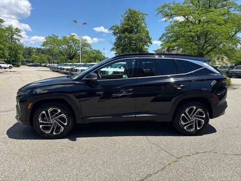 Used 2025 Hyundai Tucson Limited AWD/4WD image 16
