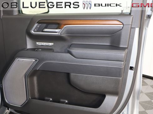 Certified 2025 GMC Sierra 1500 Denali w/ Denali Reserve Package image 22