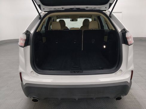 Used 2019 Ford Edge SE FWD image 29