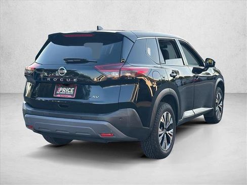 Used 2021 Nissan Rogue SV image 5