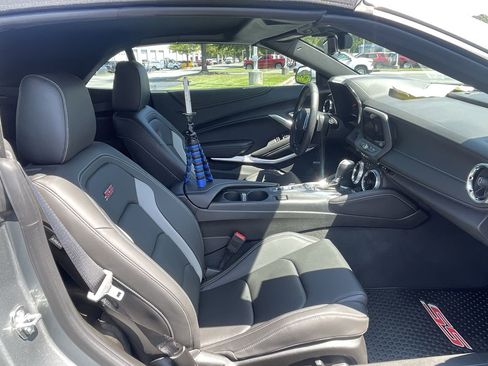 Used 2023 Chevrolet Camaro SS RWD image 25