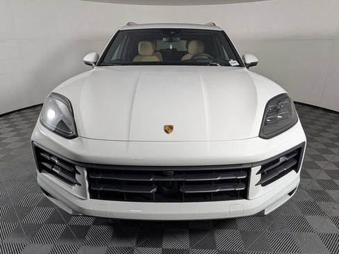 Certified 2026 Porsche Cayenne AWD/4WD image 10