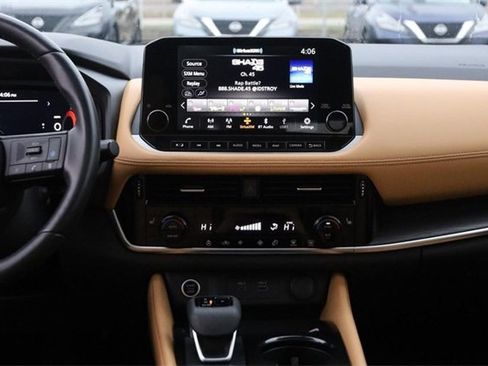 Certified 2023 Nissan Rogue Platinum image 25