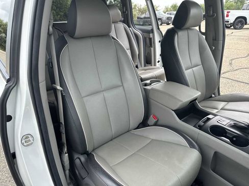 Used 2016 Kia Sedona LX w/ LX Essentials Premium Package FWD image 22