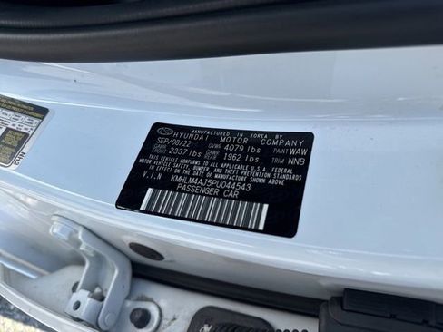Used 2023 Hyundai Elantra Blue FWD image 27