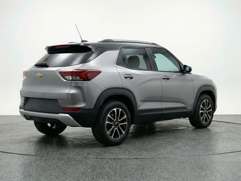 Used 2025 Chevrolet TrailBlazer LT image 9