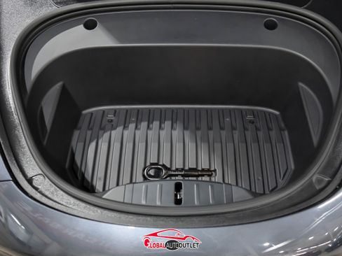 Used 2023 Tesla Model 3 Standard Range image 44