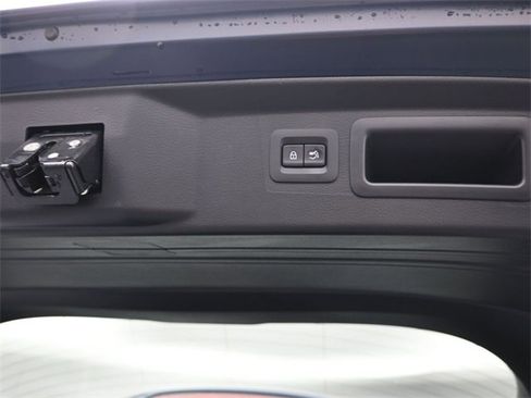 Certified 2025 MAZDA CX-50 AWD 2.5 S w/ Accent Package image 30