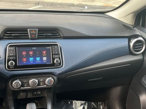Used 2025 Nissan Versa SV FWD image 35