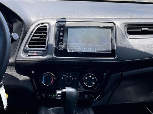 Used 2019 Honda HR-V Sport image 6