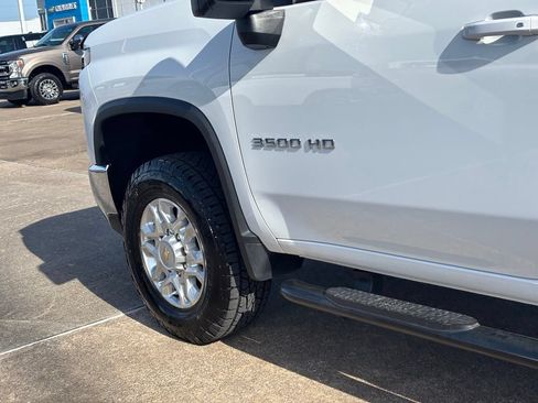 Used 2024 Chevrolet Silverado 3500 LT RWD image 15