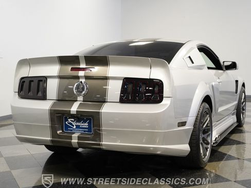Used 2006 Ford Mustang GT RWD image 12