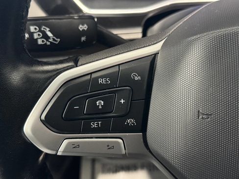 Used 2023 Volkswagen Jetta SE image 25