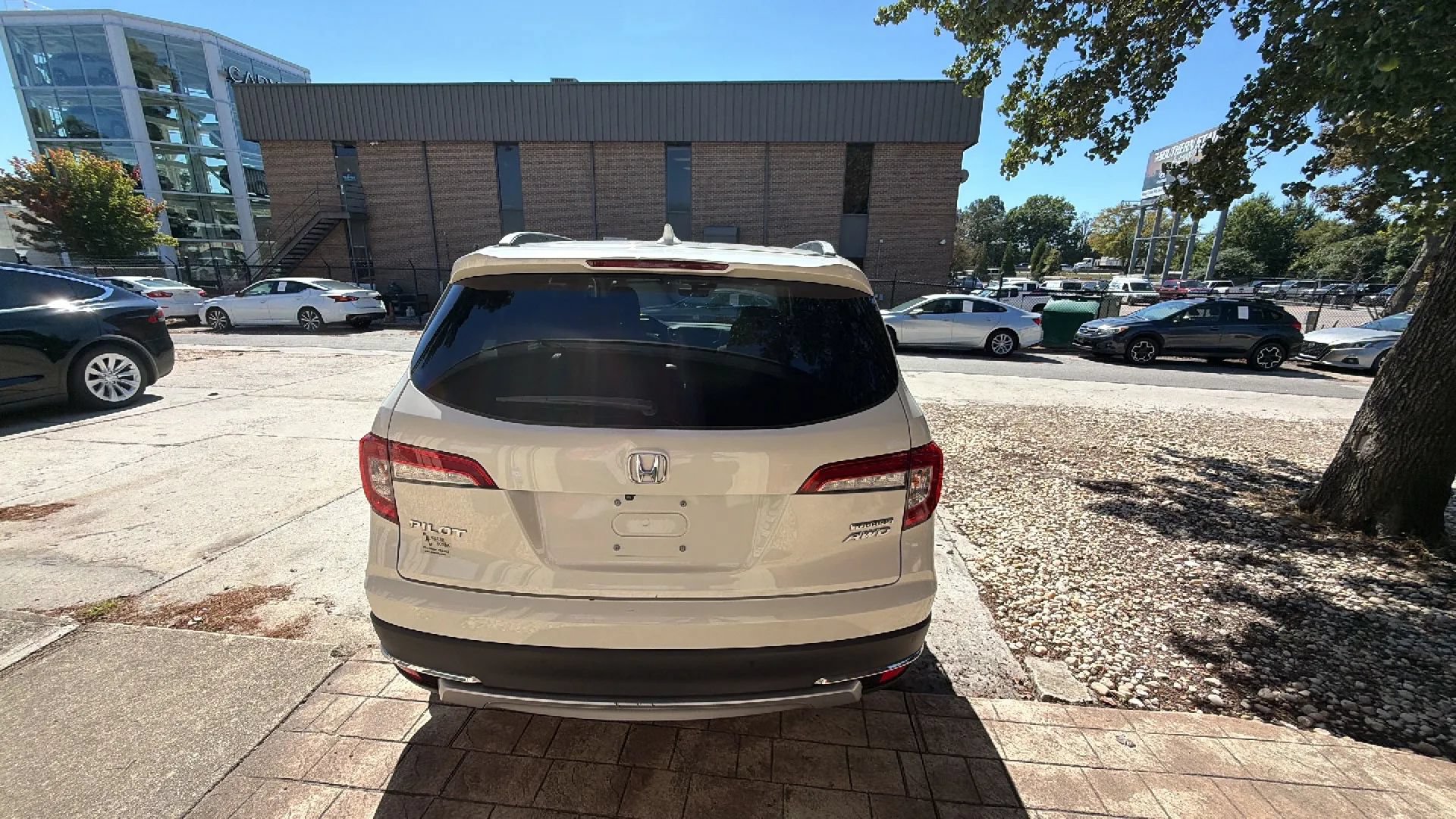 Used 2019 Honda Pilot Touring image 4