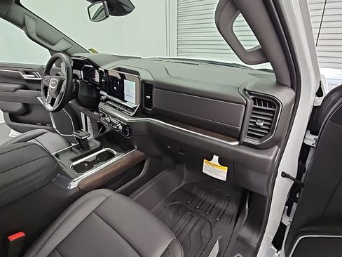 New 2026 GMC Sierra 1500 SLT w/ SLT Premium Plus Package image 41