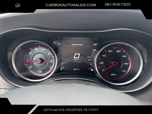 Used 2022 Dodge Charger SXT RWD image 13
