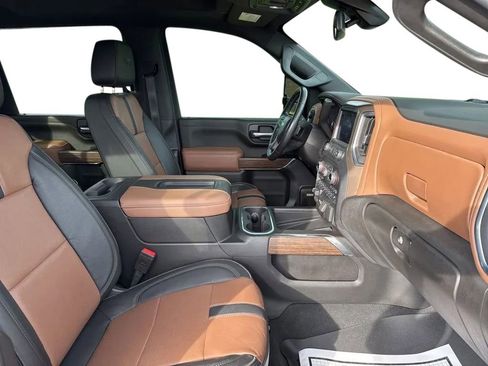 Used 2022 Chevrolet Silverado 2500 High Country w/ Safety Package II image 14