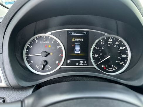 Used 2017 Nissan Sentra SV FWD image 16