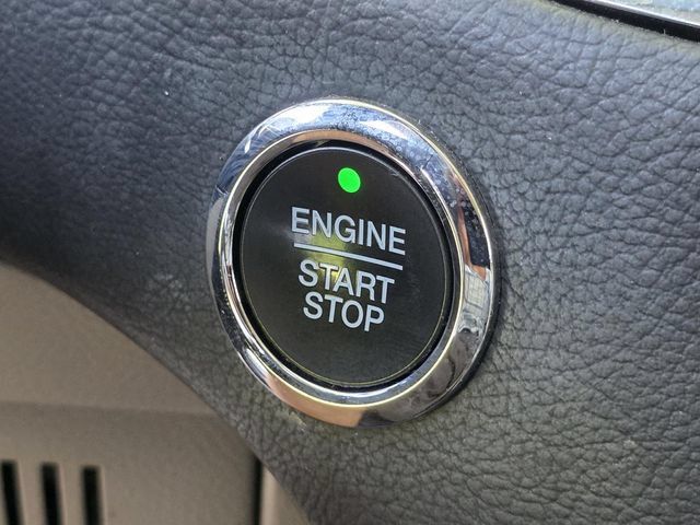 Used 2020 Ford Edge Titanium FWD image 24