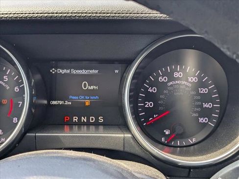 Used 2019 Ford Mustang Coupe image 11