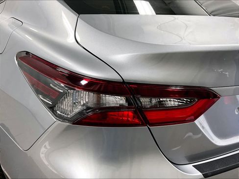 Used 2023 Toyota Camry LE image 32