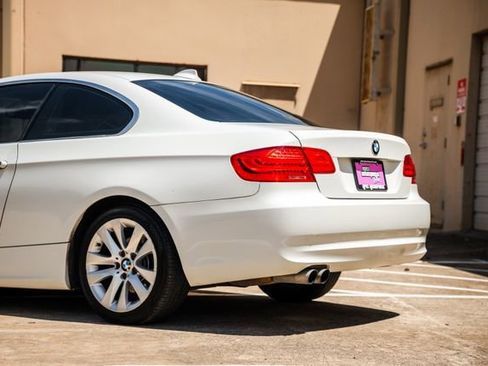 Used 2011 BMW 328i xDrive Coupe AWD/4WD image 34
