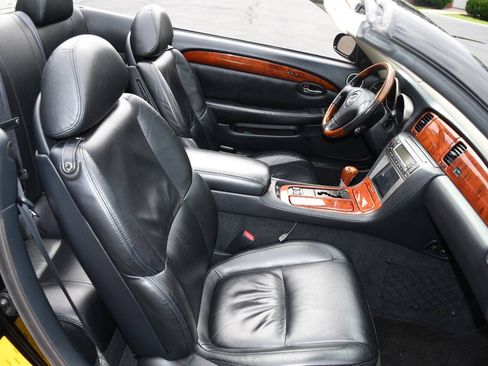 Used 2002 Lexus SC 430 Convertible RWD image 29