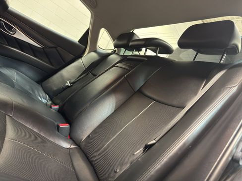 Used 2015 INFINITI Q70 3.7 image 30