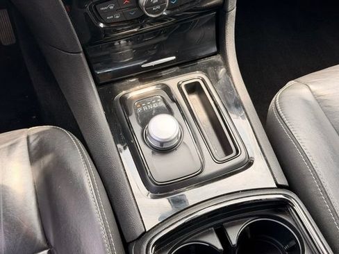 Used 2020 Chrysler 300 S RWD image 16