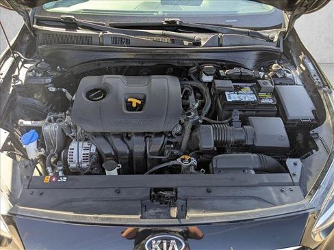 Used 2020 Kia Forte LXS FWD image 21