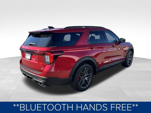 Used 2025 Ford Explorer ST image 5