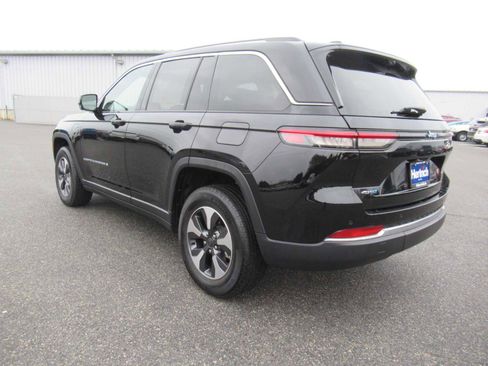 Used 2023 Jeep Grand Cherokee 4WD 4xe w/ Luxury Tech Group II image 7