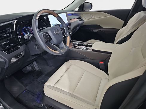 Certified 2023 Lexus RX 350 AWD w/ Cold Area Package image 16