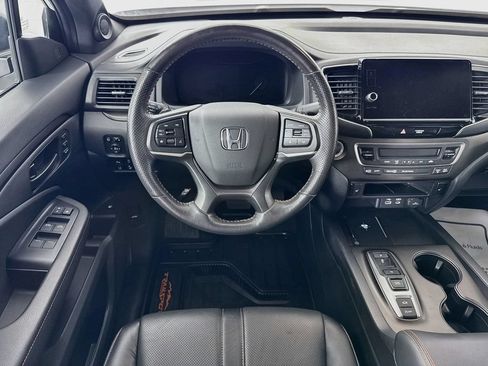 Used 2025 Honda Ridgeline TrailSport image 30