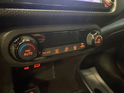 Used 2022 Nissan Kicks SV FWD image 14