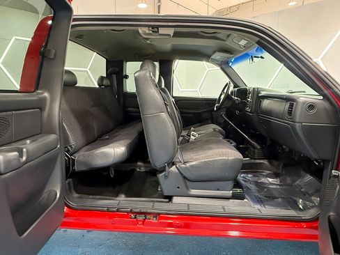 Used 1999 Chevrolet Silverado 2500 2WD Extended Cab w/ Exterior Appearance Pkg image 23