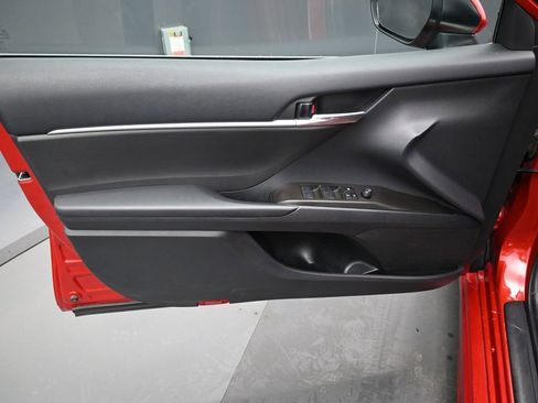 Certified 2023 Toyota Camry SE image 11