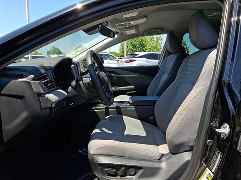 Used 2025 Toyota Camry LE w/ Convenience Package FWD image 13