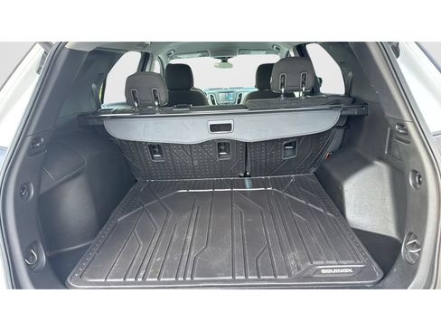 Used 2018 Chevrolet Equinox LT FWD image 17