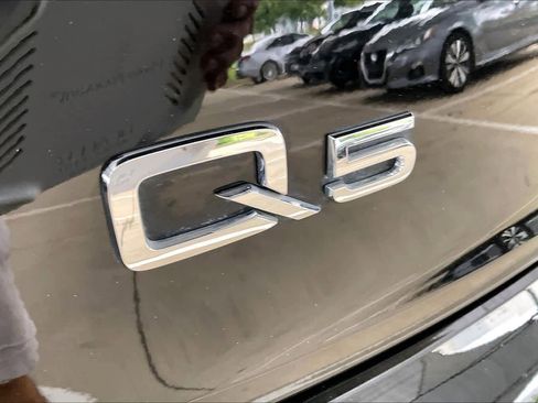 Used 2023 Audi Q5 2.0T Premium w/ Convenience Package AWD/4WD image 31