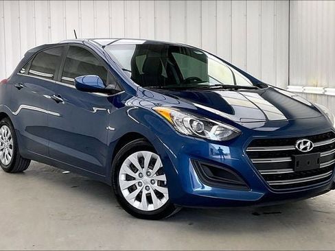 Used 2016 Hyundai Elantra GT FWD image 33