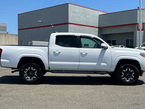 Certified 2021 Toyota Tacoma SR w/ SR Convenience Package RWD image 6