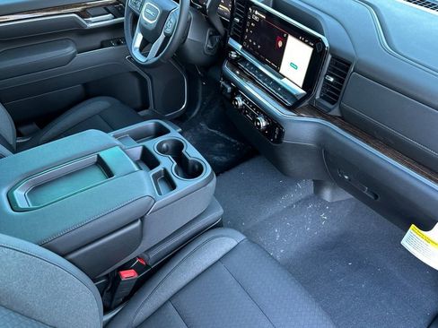 New 2026 GMC Sierra 2500 SLE w/ SLE Value Package; AWD/4WD image 13