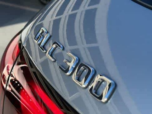 Used 2026 Mercedes-Benz GLC 300 4MATIC image 10