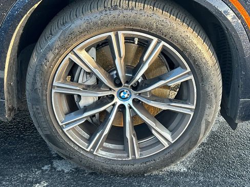 Used 2023 BMW X5 xDrive45e w/ M Sport Package image 11