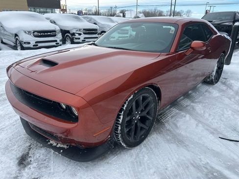 Certified 2022 Dodge Challenger GT w/ Plus Package image 7