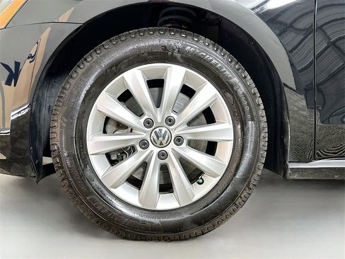 Used 2015 Volkswagen Passat 1.8T Wolfsburg Edition image 33